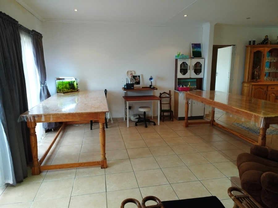 4 Bedroom Property for Sale in Dana Bay Western Cape